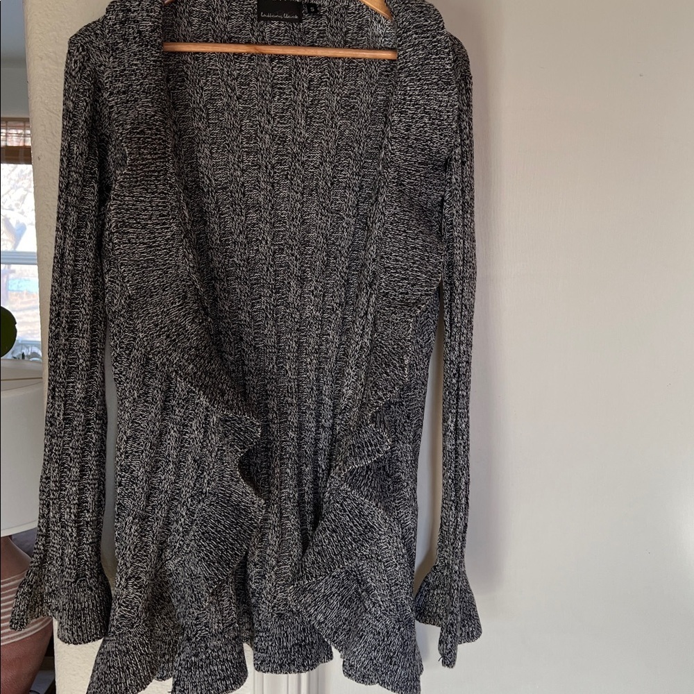 Brittany Black ruffled bell sleeve two tone cardigan black white small